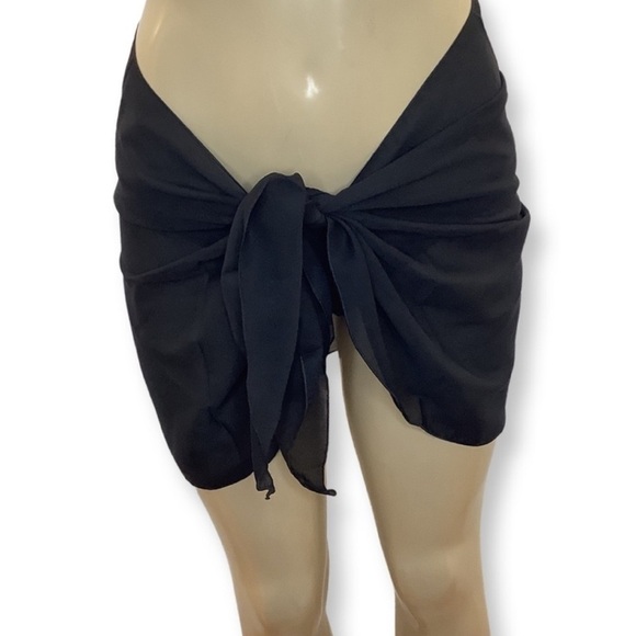 Zuliana Made in USA Black Sarong. - Picture 1 of 4
